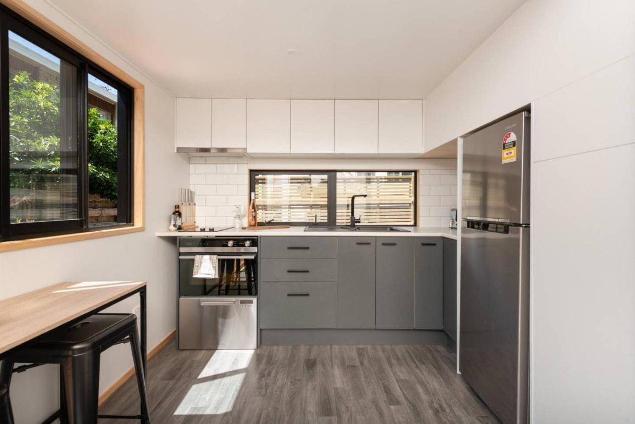 Villa Cozy Tiny House Hideaway Tauranga Exterior foto